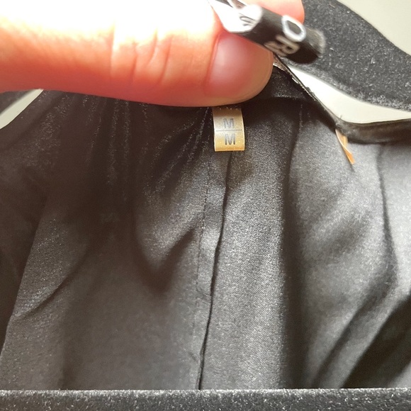 Blouse (Elie Tahari Top) - Picture 4 of 4